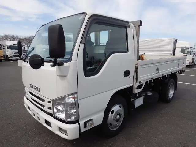 いすゞ エルフ 小型 平ボディ 2RG-NKR88A R3｜画像1