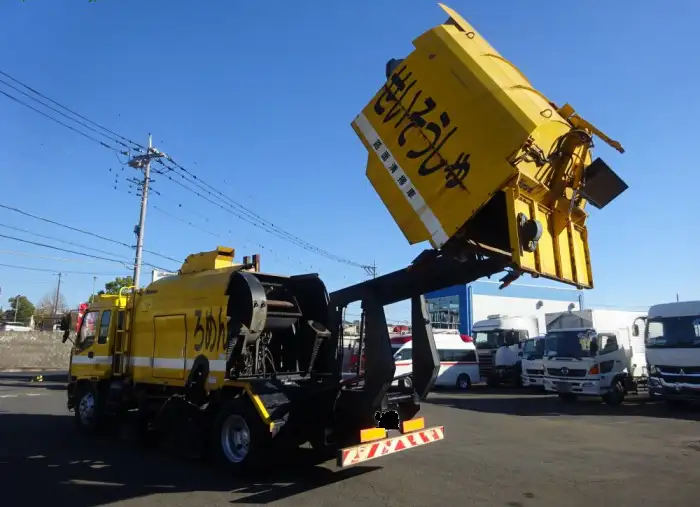 いすゞ フォワード 中型/増トン タンク車 PJ-FTR34F4改の中古トラック画像6