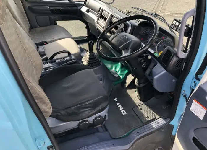 日野 レンジャー 中型/増トン パッカー車 プレス式 ベッドの中古トラック画像15