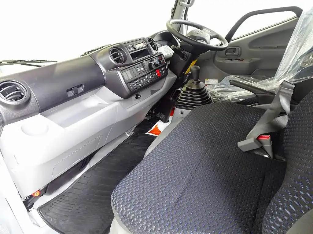 日野 デュトロ 小型 平ボディ Wキャブ 2DG-XZU685Mの中古トラック画像9