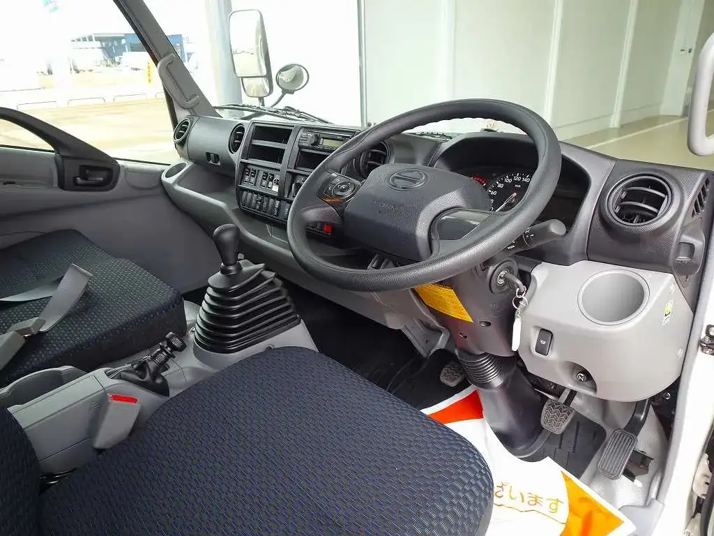 日野 デュトロ 小型 アルミバン サイドドア 2PG-XZU712Mの中古トラック画像7