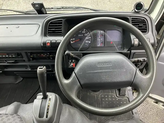 いすゞ エルフ 小型 平ボディ Wキャブ KR-NHR69の中古トラック画像10
