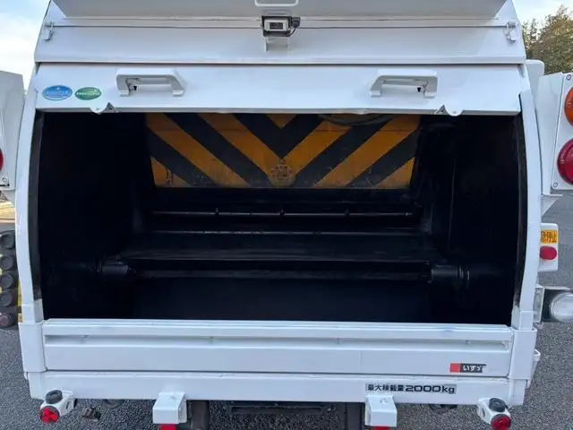 いすゞ エルフ 小型 パッカー車 巻き込み式 回転ダンプ式の中古トラック画像7