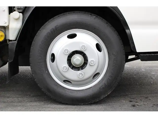 いすゞ エルフ 小型 平ボディ パワーゲート 床鉄板の中古トラック画像20