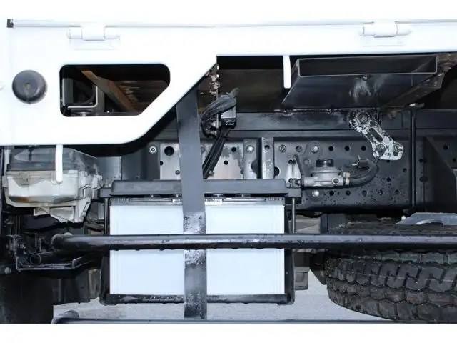 いすゞ エルフ 小型 平ボディ パワーゲート 床鉄板の中古トラック画像16