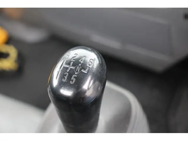 いすゞ エルフ 小型 平ボディ パワーゲート 床鉄板の中古トラック画像14