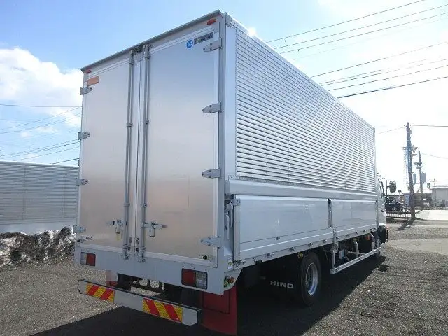 日野 レンジャー 中型/増トン ウイング エアサス ベッドの中古トラック画像2