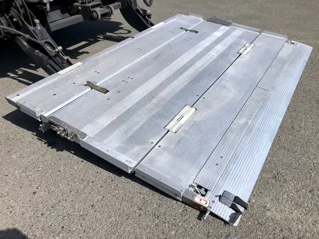 日野 デュトロ 小型 冷凍冷蔵 低温 パワーゲートの中古トラック画像9