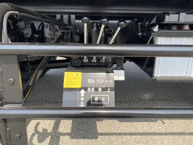 三菱 ファイター 中型/増トン 車両重機運搬 ラジコン ウインチの中古トラック画像18
