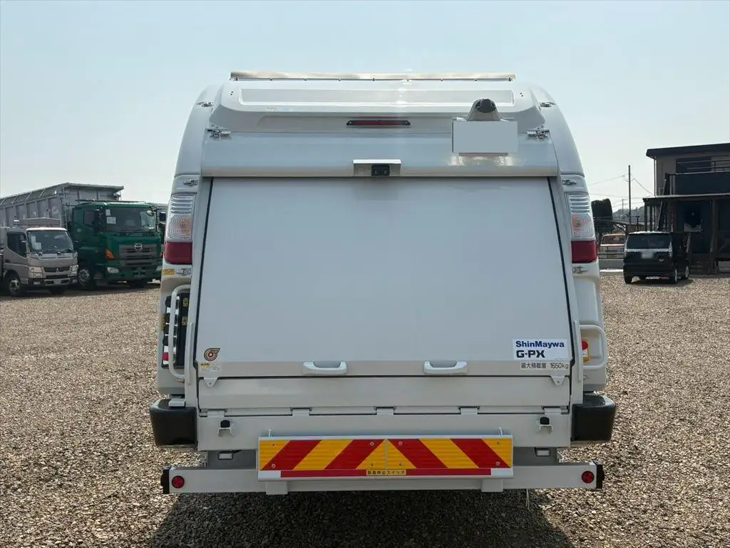 三菱 ファイター 中型/増トン パッカー車 プレス式 2KG-FK72Fの中古トラック画像4
