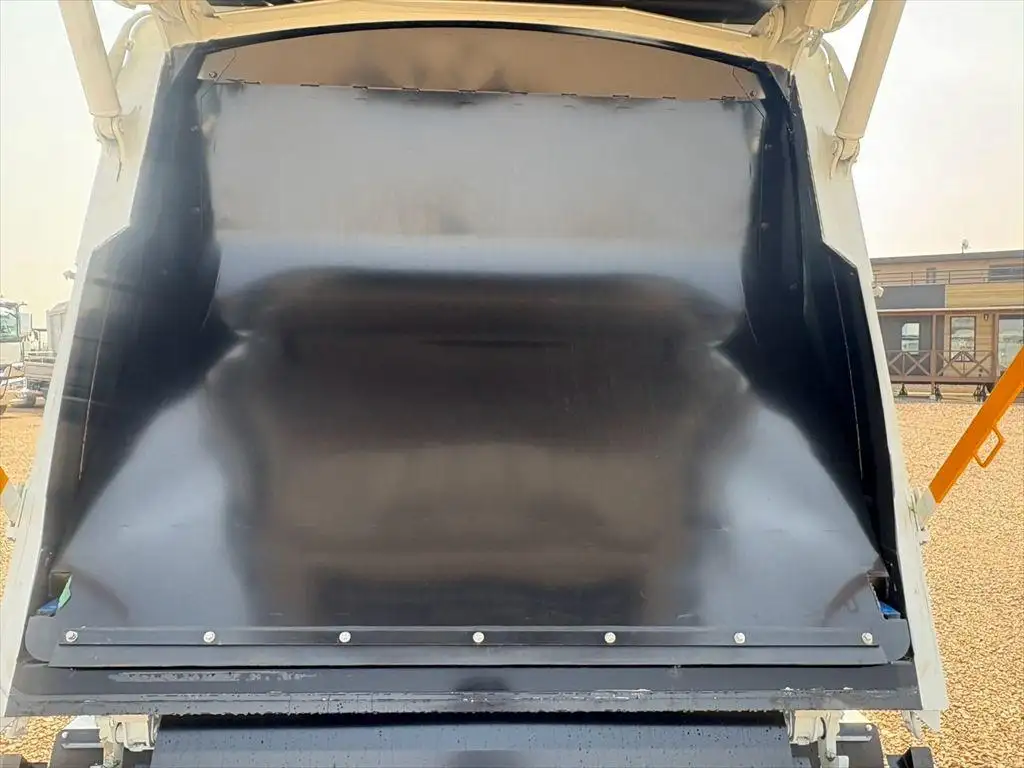 三菱 ファイター 中型/増トン パッカー車 プレス式 2KG-FK72Fの中古トラック画像10