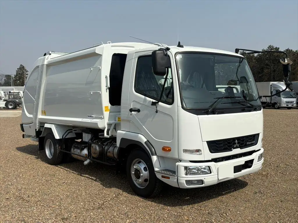 三菱 ファイター 中型/増トン パッカー車 プレス式 2KG-FK72Fの中古トラック画像2