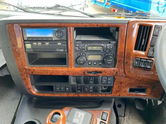 いすゞ ギガ 大型 ウイング ハイルーフ エアサスの中古トラック画像14