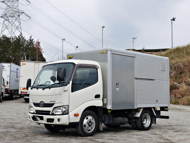 トヨタ ダイナ 小型 アルミバン 10尺 TKG-XZU605