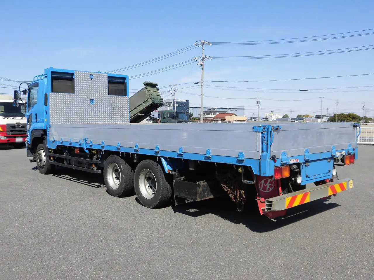 いすゞ フォワード 中型/増トン 平ボディ アルミブロック ベッドの中古トラック画像5