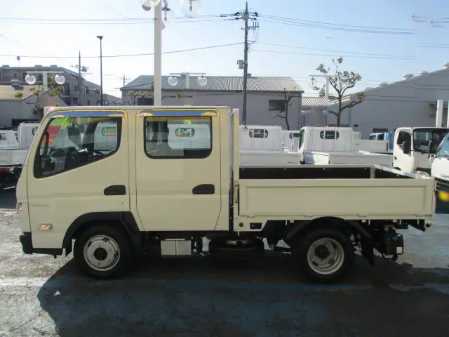 三菱 キャンター 小型 平ボディ Wキャブ 2RG-FBA20の中古トラック画像6