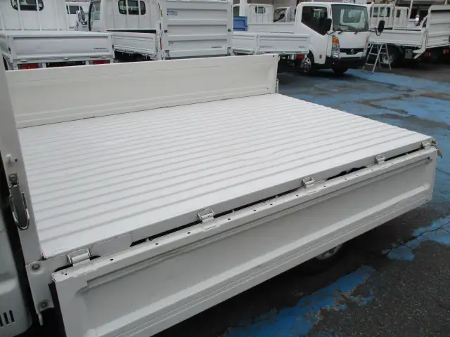 マツダ ボンゴ 小型 平ボディ DBF-SLP2T R2の中古トラック画像10