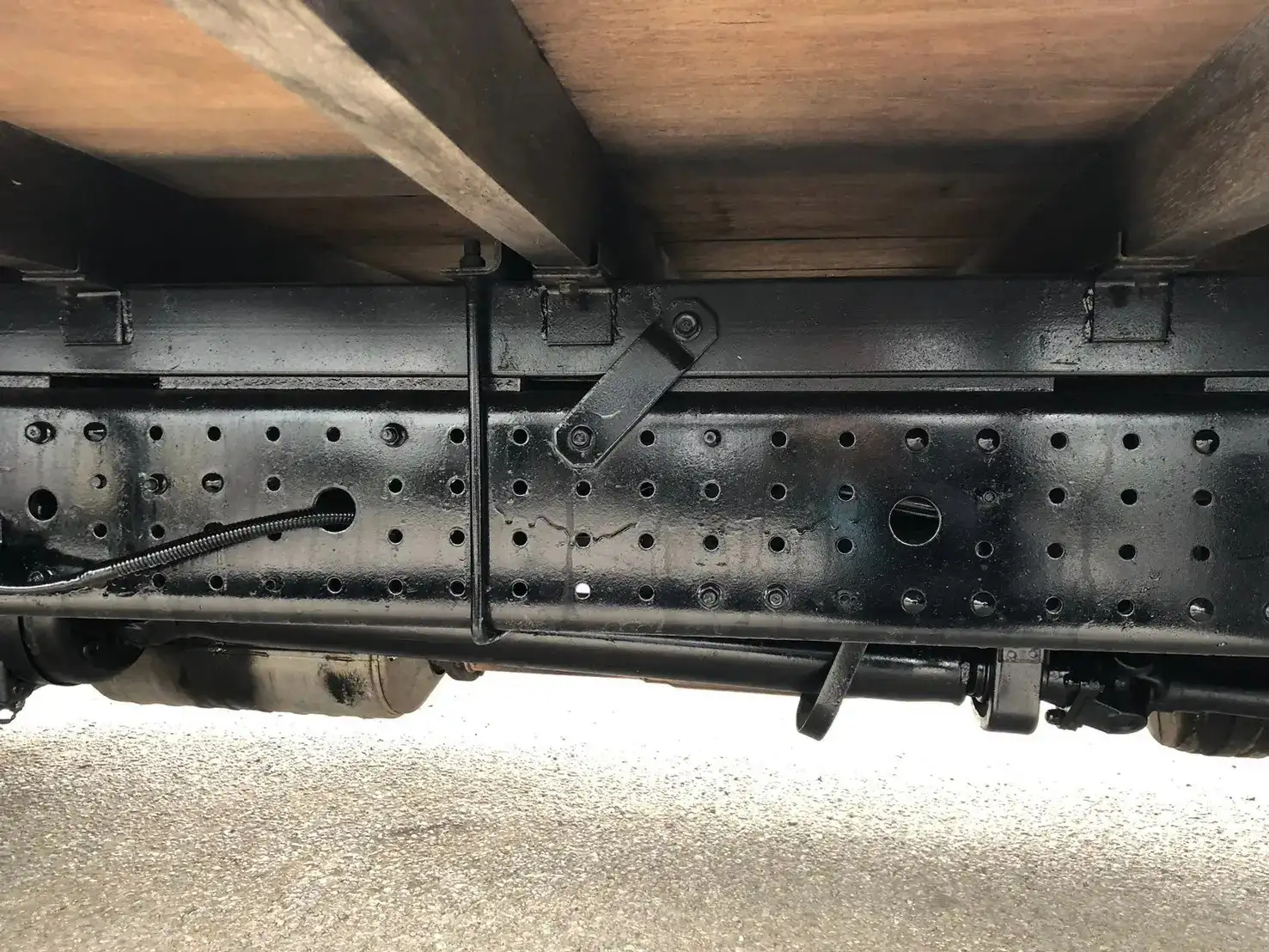 三菱 キャンター 小型 平ボディ パワーゲート 床鉄板の中古トラック画像像17