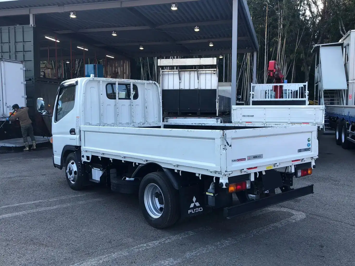 三菱 キャンター 小型 平ボディ 2RG-FBA20 R2の中古トラック画像5