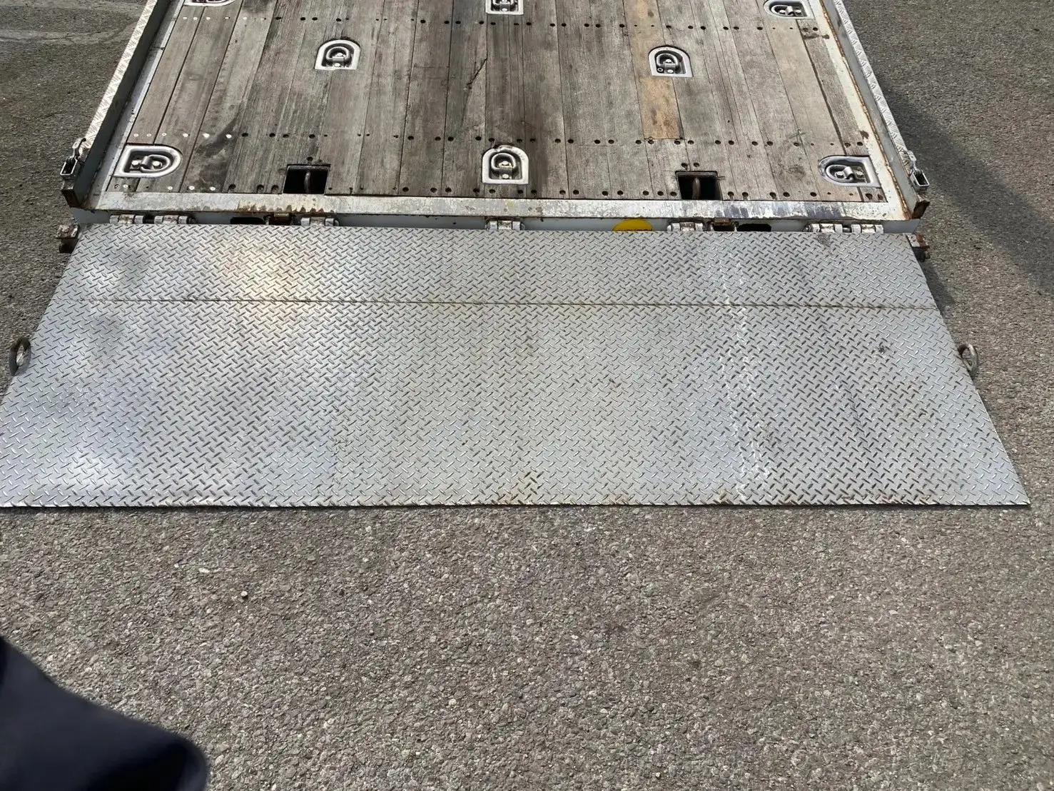 三菱 ファイター 中型/増トン 車両重機運搬 5段クレーン ラジコンの中古トラック画像9