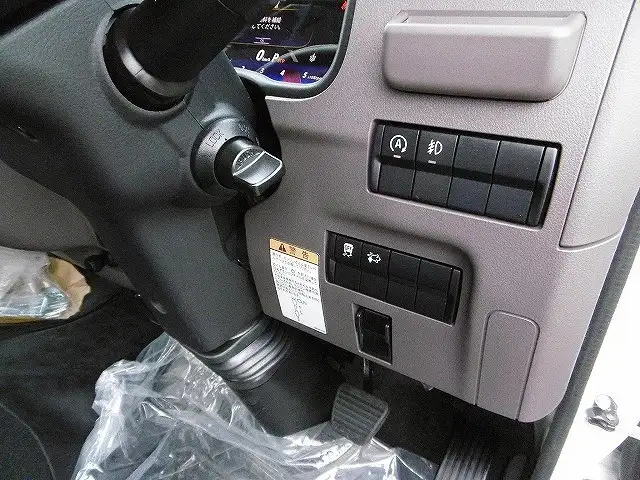 三菱 キャンター 小型 平ボディ 2RG-FBAV0 R6の中古トラック画像8