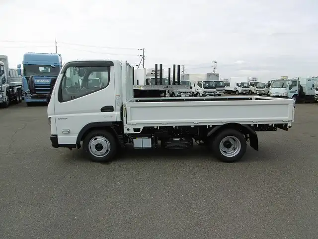 三菱 キャンター 小型 平ボディ 2RG-FBA20 R6の中古トラック画像3