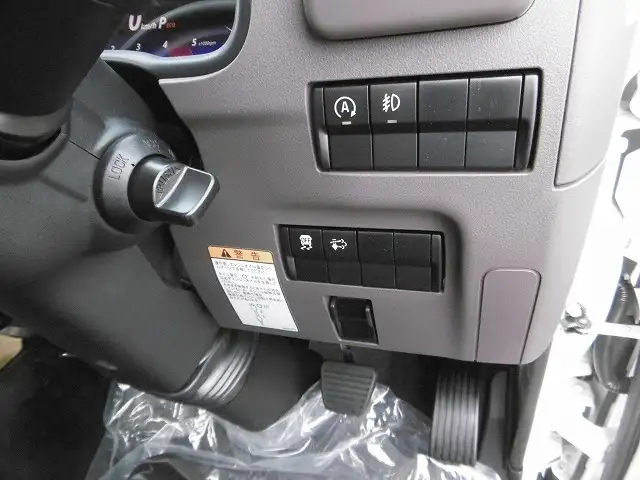 三菱 キャンター 小型 平ボディ 2RG-FBA20 R6の中古トラック画像7