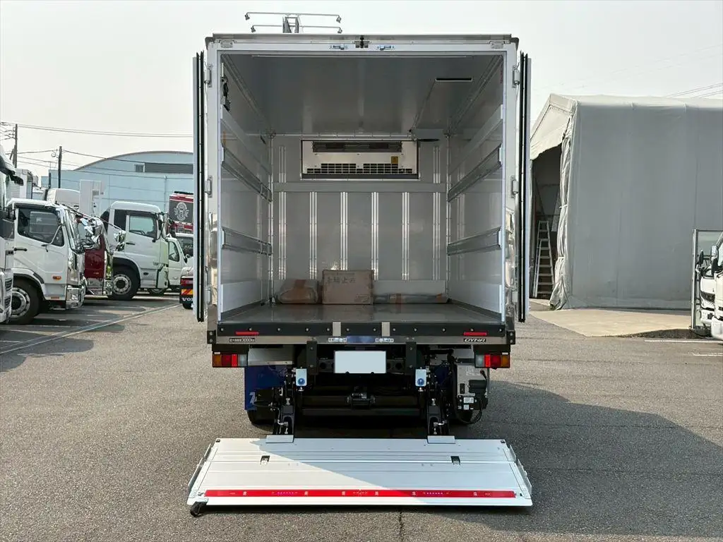 トヨタ その他 小型 冷凍冷蔵 低温 パワーゲートの中古トラック画像6