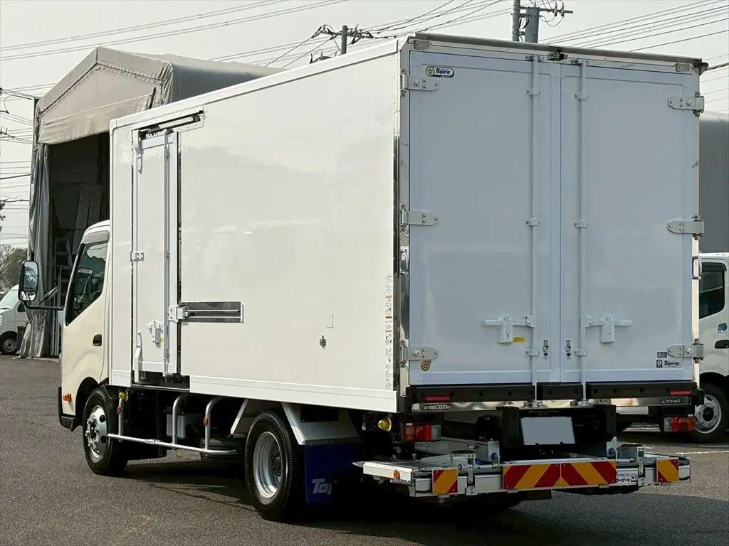 トヨタ その他 小型 冷凍冷蔵 低温 パワーゲートの中古トラック画像4