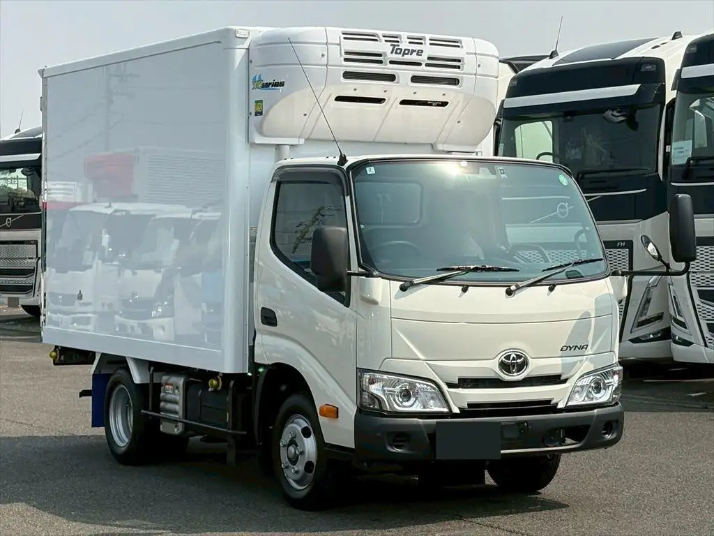 トヨタ ダイナ 小型 冷凍冷蔵 低温 床ステンの中古トラック画像2