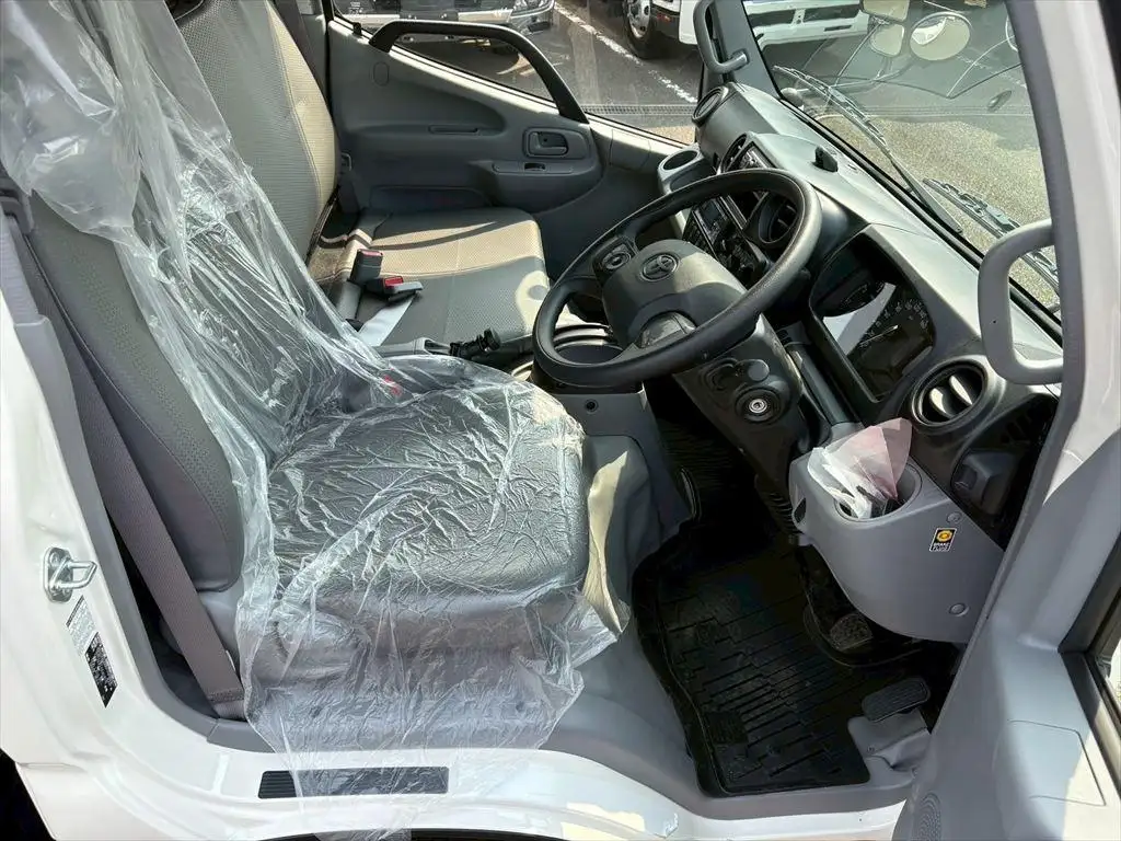 トヨタ ダイナ 小型 冷凍冷蔵 低温 床ステンの中古トラック画像12