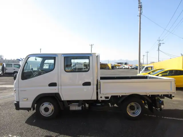 三菱 キャンター 小型 平ボディ Wキャブ 2RG-FBA20の中古トラック画像5