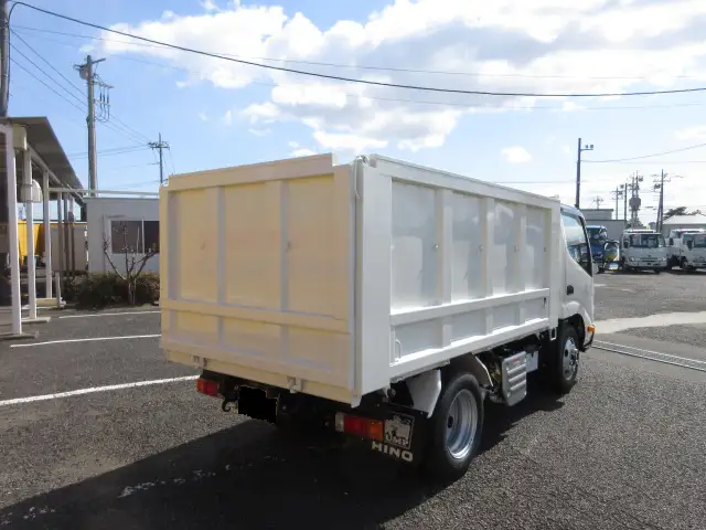 日野 デュトロ 小型 ダンプ 土砂禁 ステンレス張りの中古トラック画像3