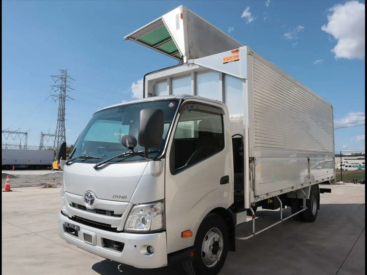 トヨタ ダイナ 小型 ウイング 2KG-XZU730 R3｜画像1