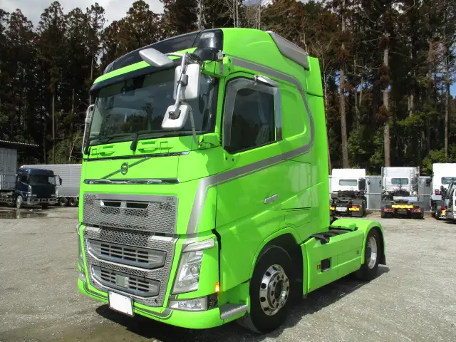ボルボ トラック 大型 トラクター ハイルーフ 1デフ｜画像1
