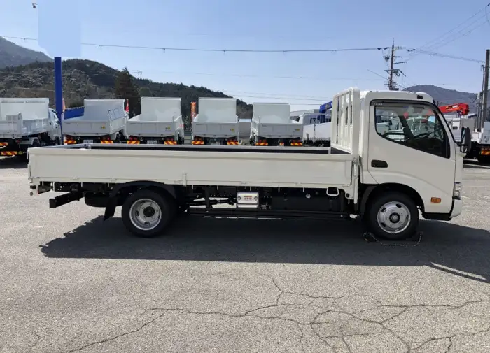日野 デュトロ 小型 平ボディ 2KG-XZU655M R6の中古トラック画像3