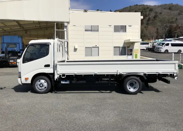 日野 デュトロ 小型 平ボディ 2KG-XZU655M R6の中古トラック画像6