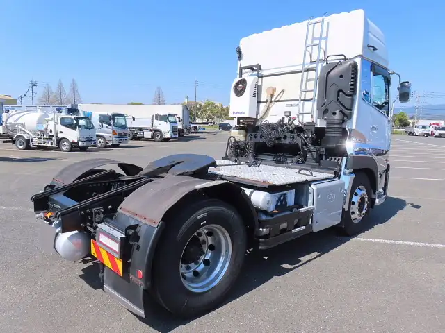 日産UD クオン 大型 トラクター ハイルーフ 1デフの中古トラック画像4