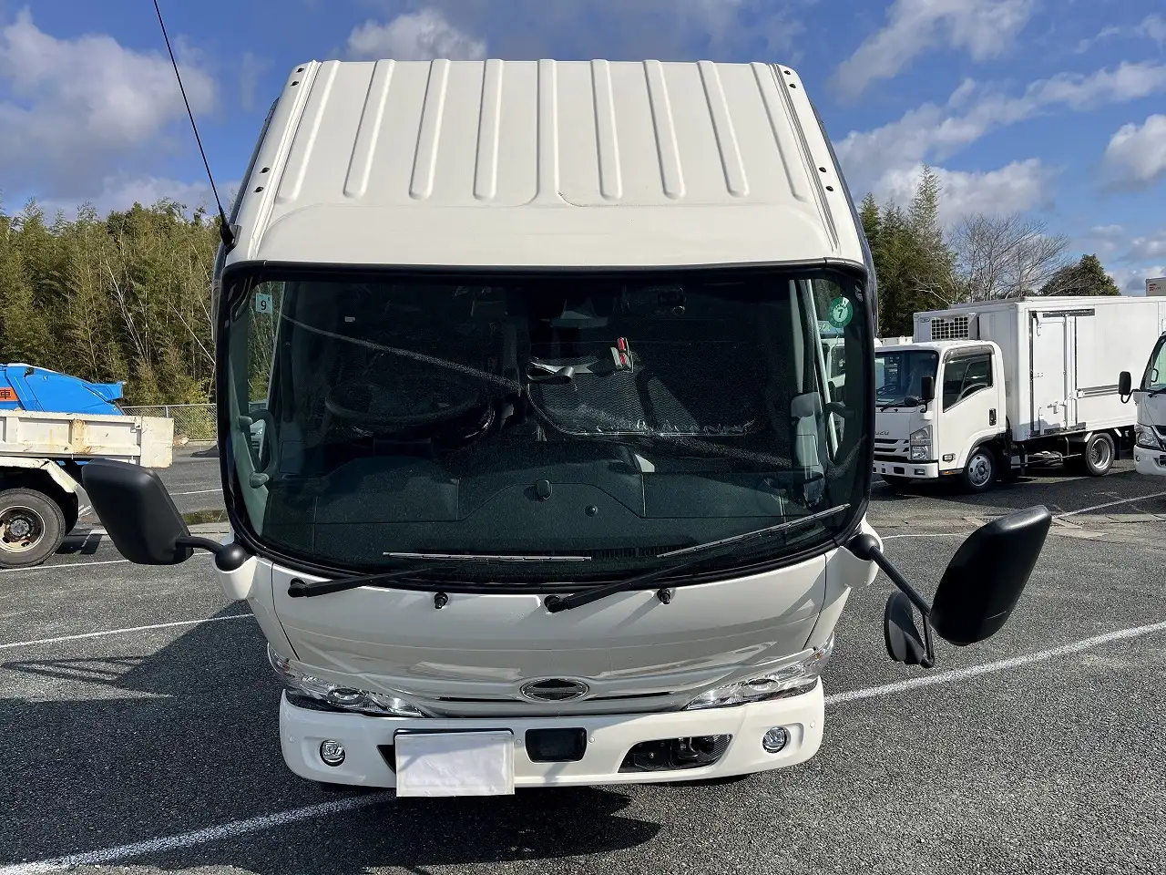 日野 デュトロ 小型 平ボディ 2KG-XZC605M R6の中古トラック画像5