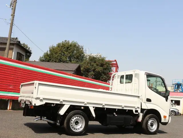 トヨタ ダイナ 小型 平ボディ LDF-KDY281 R2の中古トラック画像3