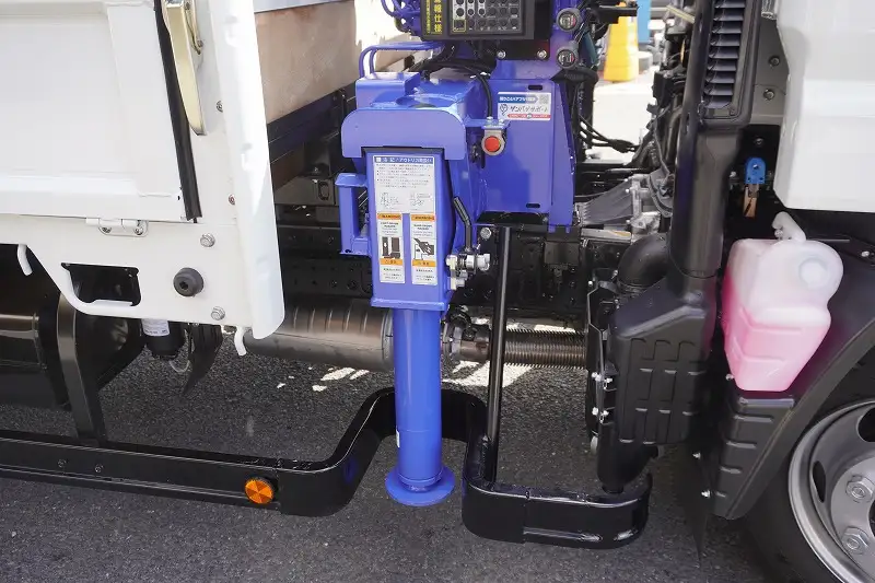 三菱 キャンター 小型 クレーン付 4段 ラジコンの中古トラック画像9