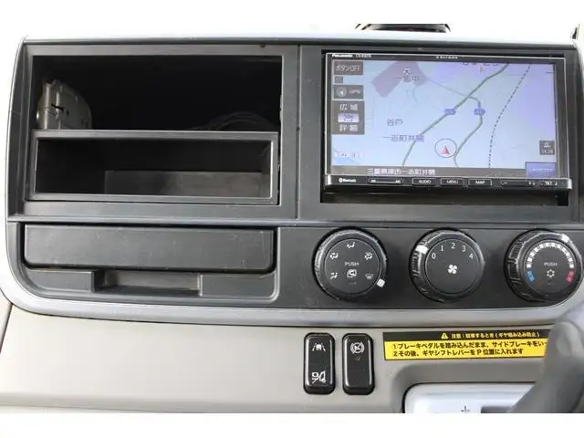 三菱 キャンター 小型 平ボディ  R2の中古トラック画像9