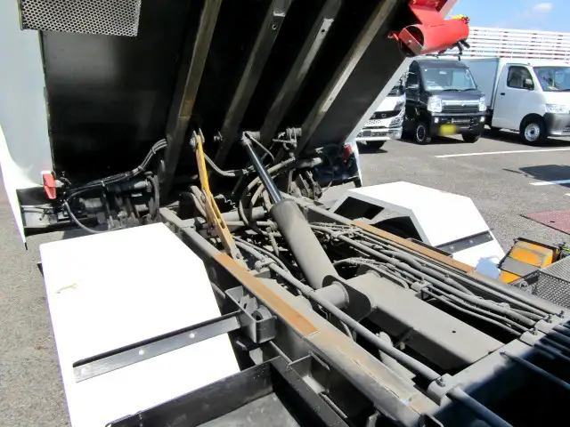 日野 デュトロ 小型 パッカー車 巻き込み式 回転ダンプ式の中古トラック画像15