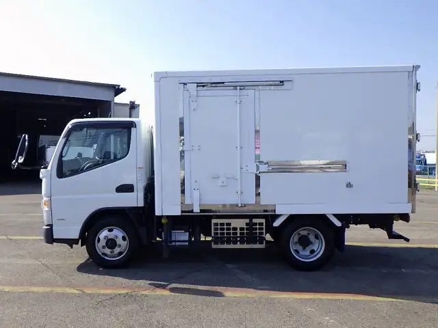 三菱 キャンター 小型 冷凍冷蔵 低温 床ステンの中古トラック画像4
