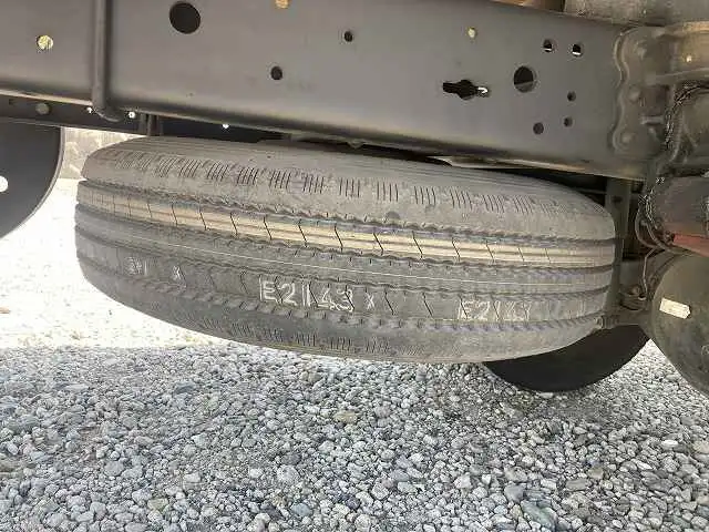 三菱 キャンター 小型 平ボディ 床鉄板 KK-FE83EGYの中古トラック画像16