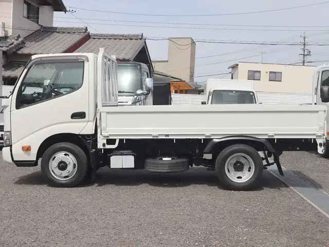 トヨタ ダイナ 小型 平ボディ TPG-XZU605 H29の中古トラック画像5