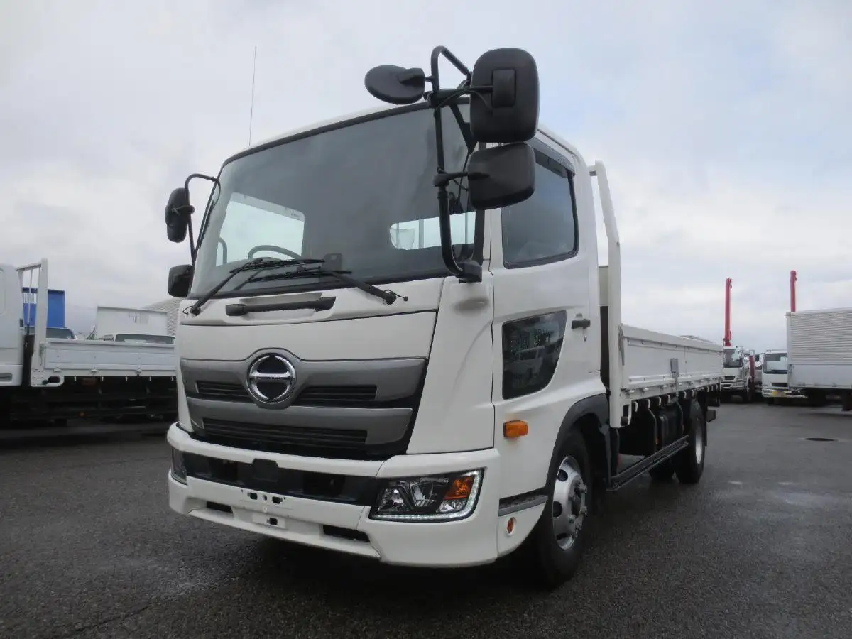 日野 レンジャー 中型/増トン 平ボディ 床鉄板 2KG-FC2ABA｜画像1