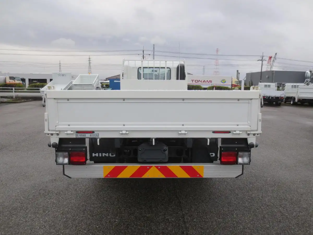 日野 レンジャー 中型/増トン 平ボディ 床鉄板 2KG-FC2ABAの中古トラック画像6