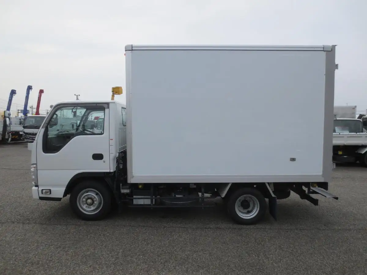いすゞ エルフ 小型 アルミバン 2RG-NHR88AN R4の中古トラック画像8