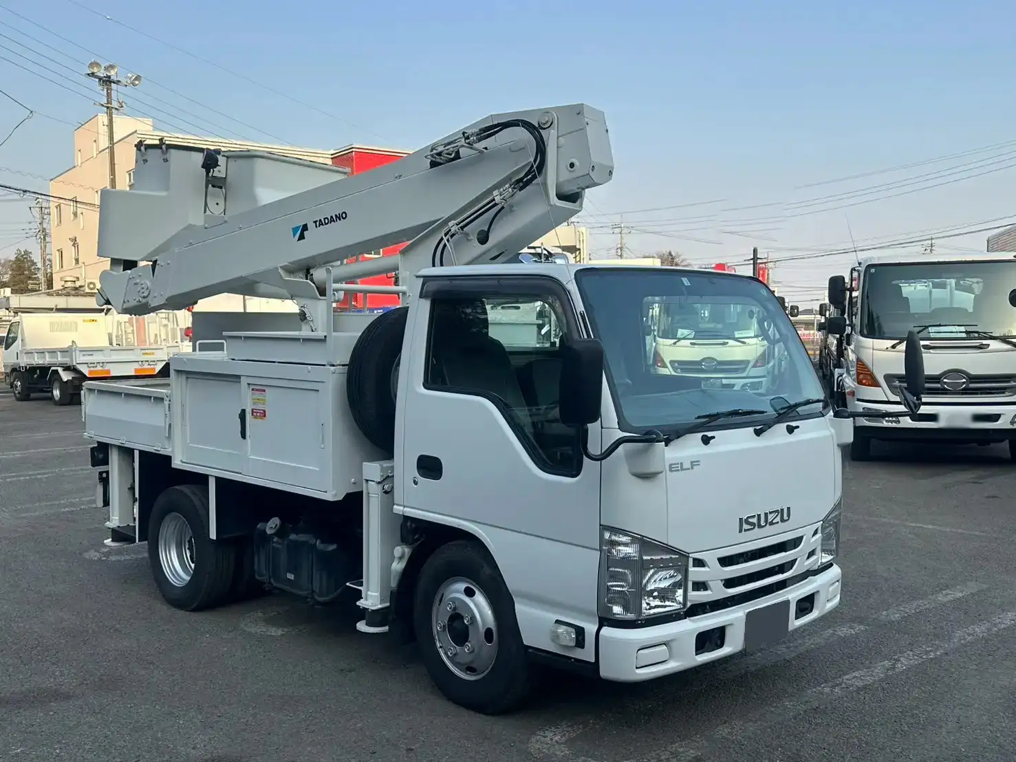 いすゞ エルフ 小型 高所・建柱車 高所作業車 電工仕様の中古トラック画像2